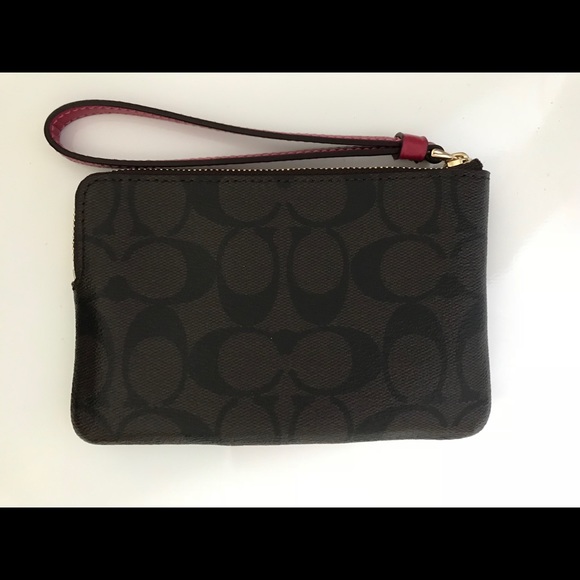 NWT Coach wristlet - Picture 2 of 8